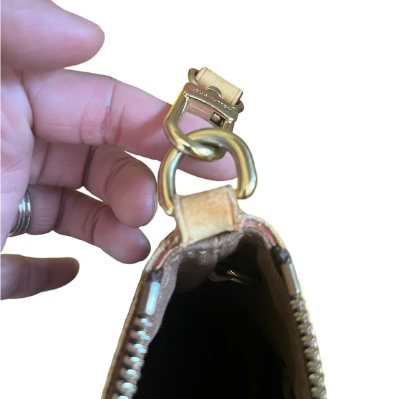 Louis Vuitton Palermo PM Monogram Shoulder bag - Picture 6 of 10